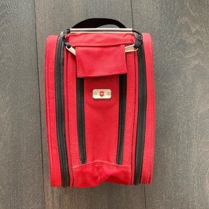 Victorinox travel toiletry pouch